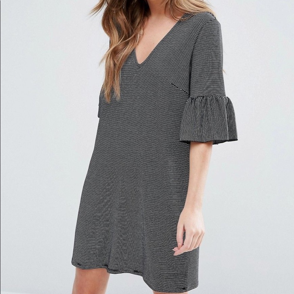 ASOS New Look | Ruffle Sleeve Striped Dress